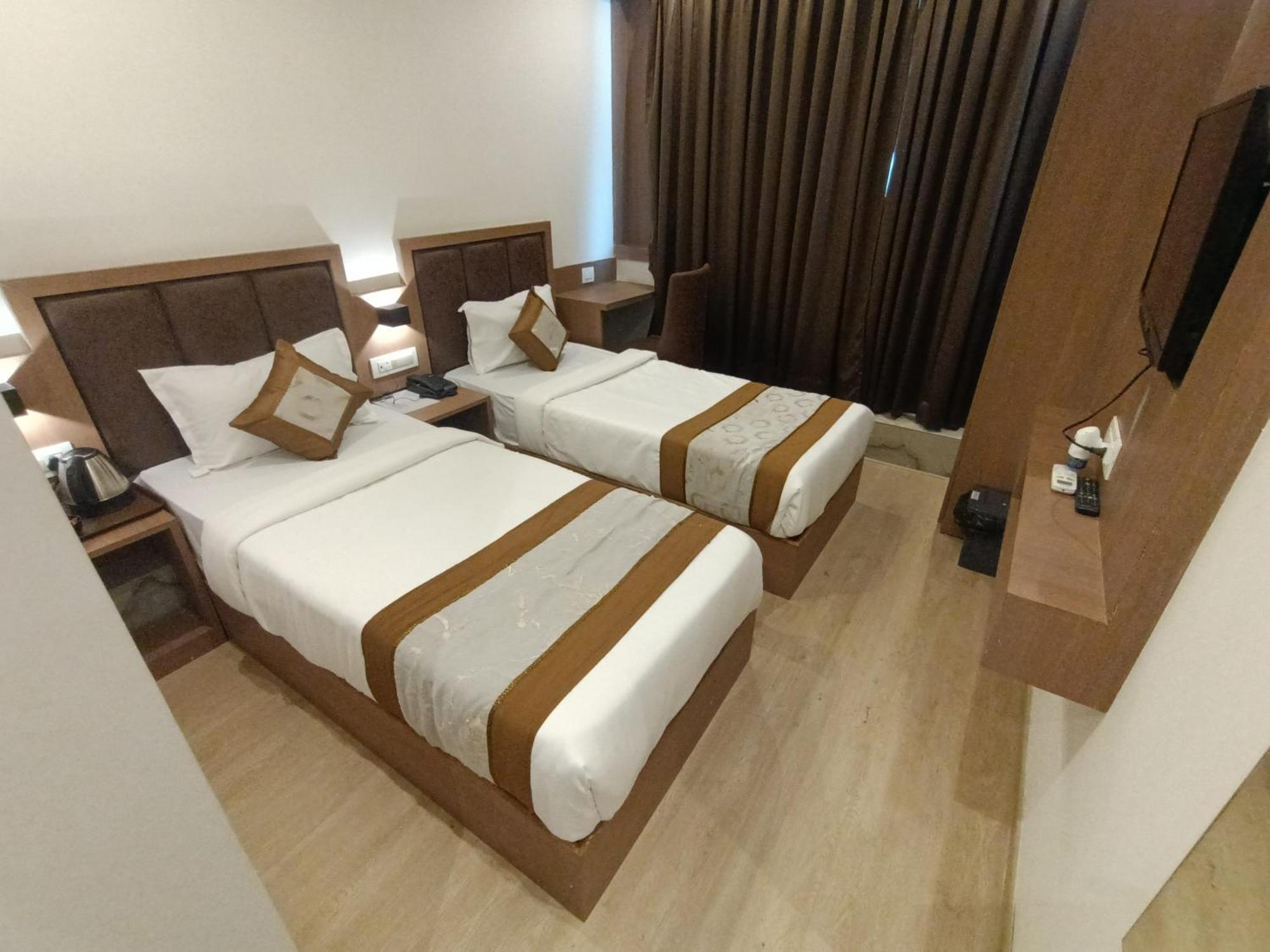 Hotel Beverly Palace Santacruz - Near Bkc - Mumbai Airport T1 Esterno foto
